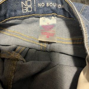 No Boundaries Light Blue Denim Jeans
